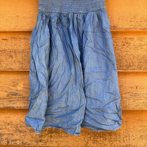 Off-The-Shoulder Chambray Dress With Floral Embroidery & Smocked Bodice Size S X - Picture 4 of 10